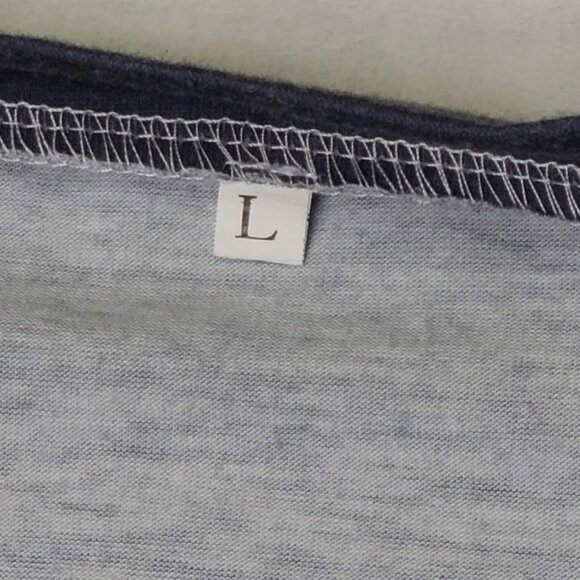 Long Sleeve Crew Neck T-Shirt Size L Diagonal Gradient Dark to Light Blue - Picture 3 of 8